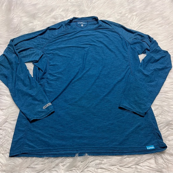Stylish Teal Long Sleeve Shirt for Men - Picture 1 of 5